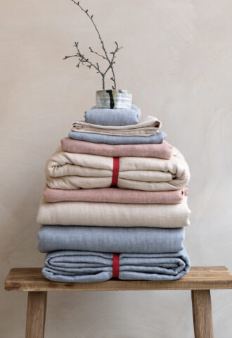 Be OONA or Be Ordinary